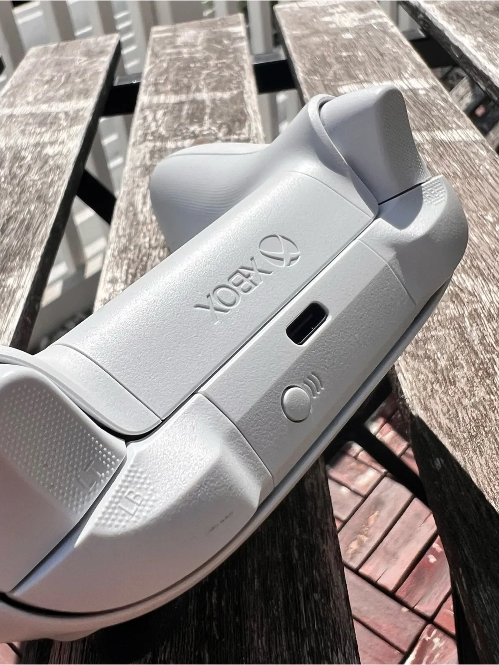white Xbox Series X/S Controller(read description)